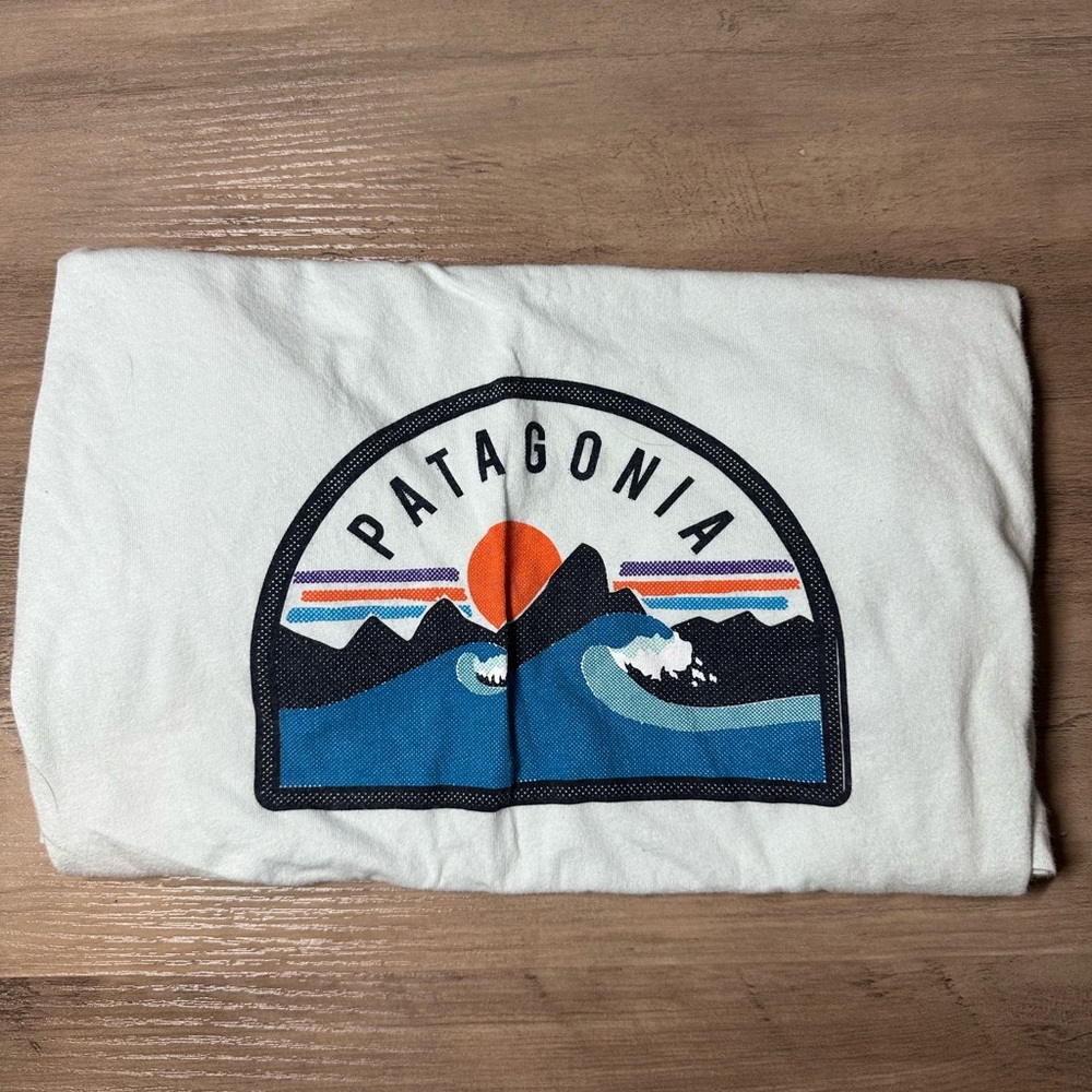 Women’s Patagonia Tshirt